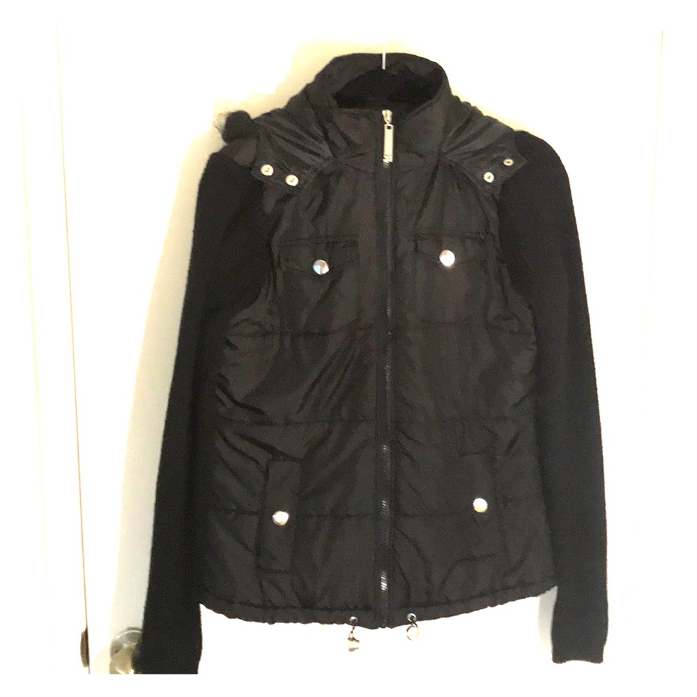 Hooded black sweater jacket